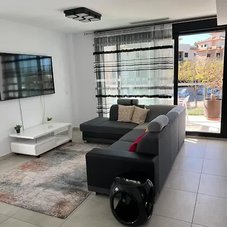 Vives Con Alegria Apartment *
